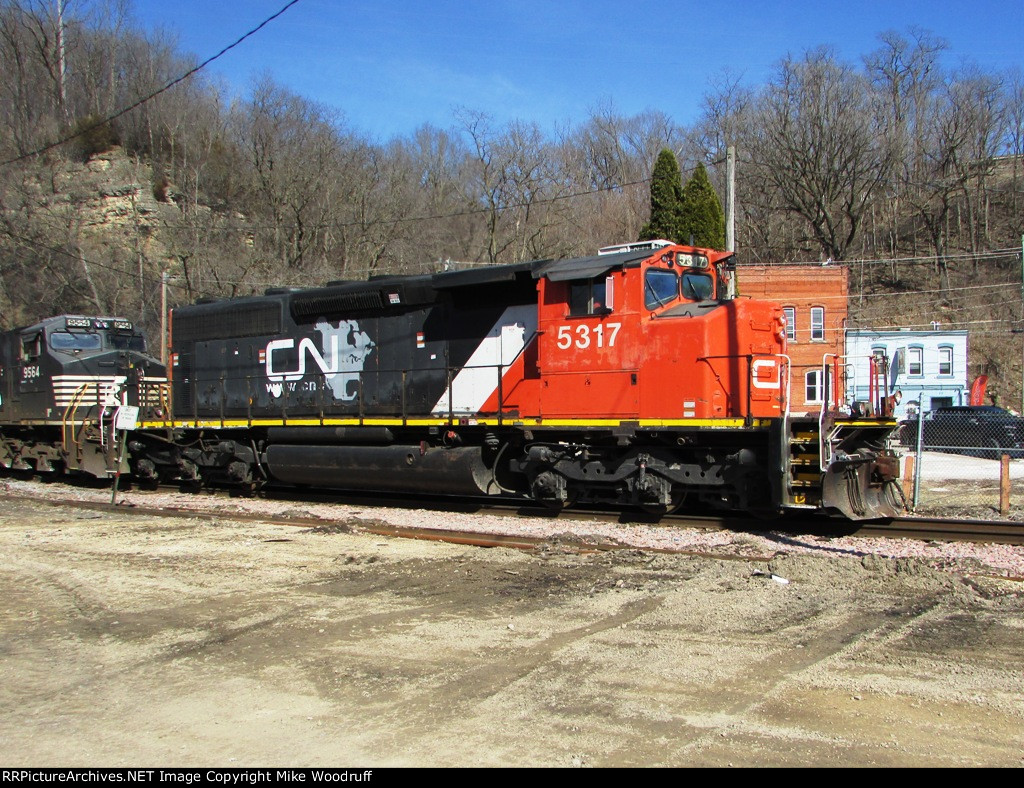 CN 5317